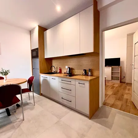 Apartment B - Rynek 4,